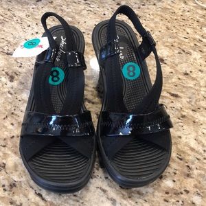 Skechers Women’s Sandals Size 8